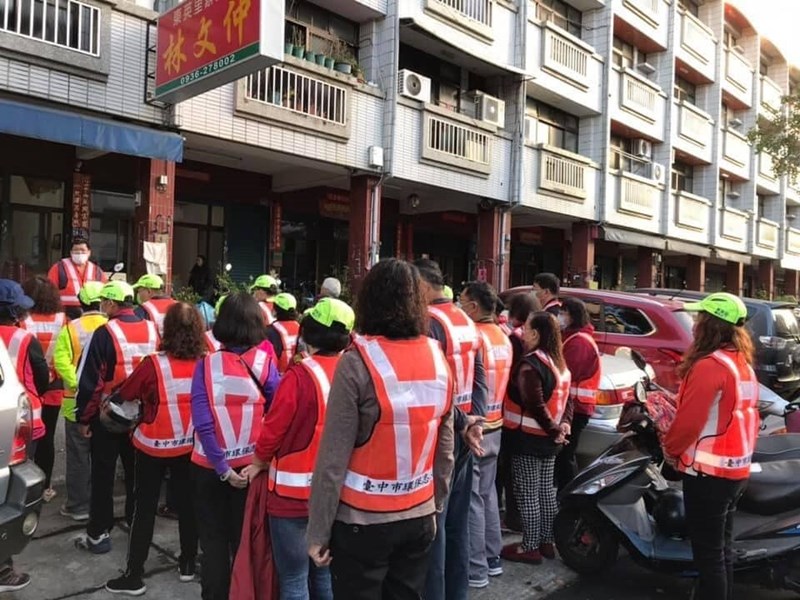 東英里環保志工隊合照